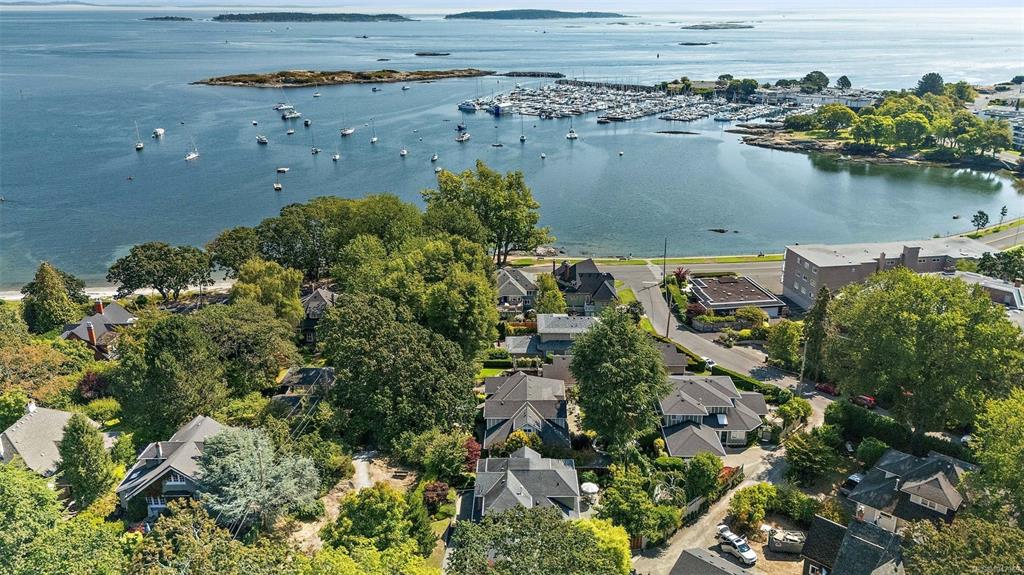 Fourth View of 2425 Oak Bay Ave, Oak Bay, BC, V8R 1H3