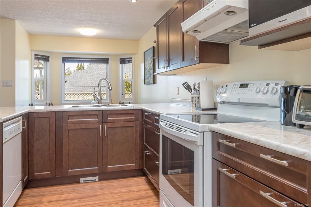 Third View of 753 Soriel Rd, Parksville, BC, V9P 1B5