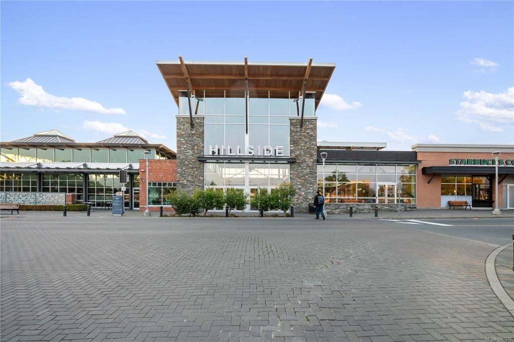 1644 Hillside Ave, 1047379, BC,
