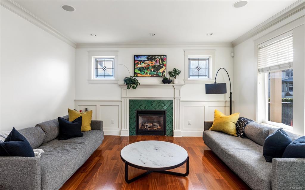 Fourth View of 590 Simcoe St, Victoria, BC, V8V 1L8