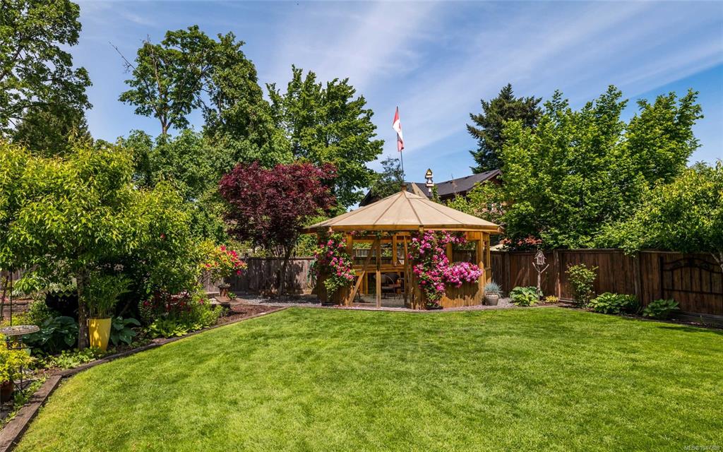Third View of 921 Marchmont Rd, Duncan, BC, V9L 2M4