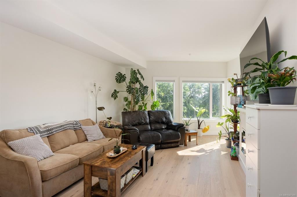 Fourth View of 7098 Wallace Dr, Central Saanich, BC, V8M 1G9