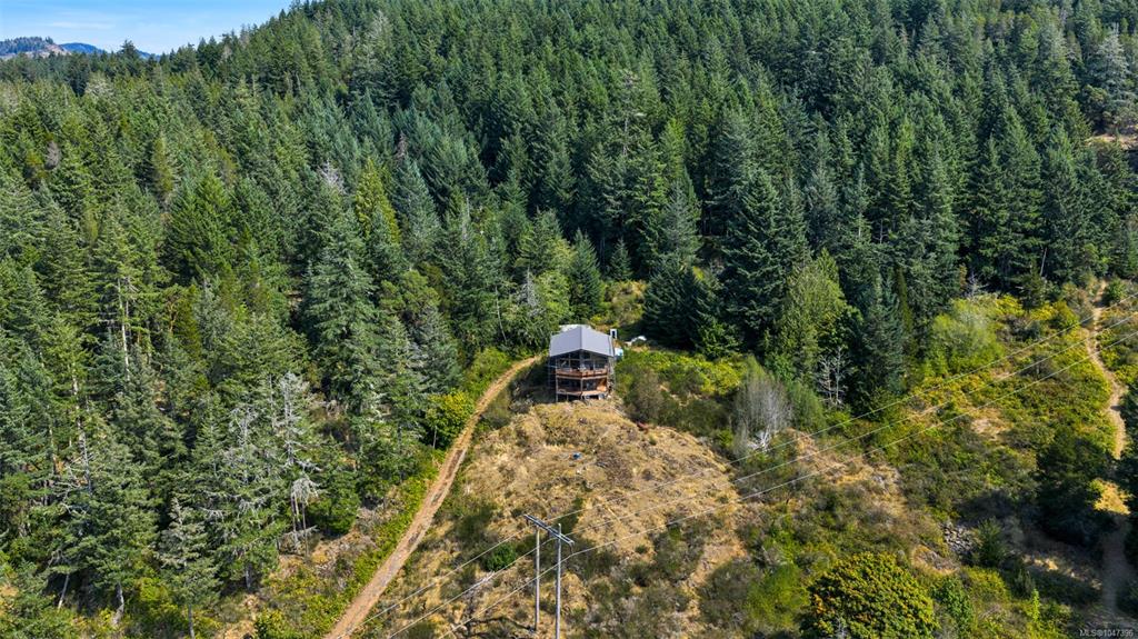Fifth View of 2585 Sooke River Rd, Sooke, BC, V9Z 0X8