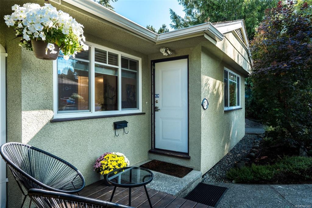 Fourth View of 1752 Kisber Ave, Saanich, BC, V8P 2W7