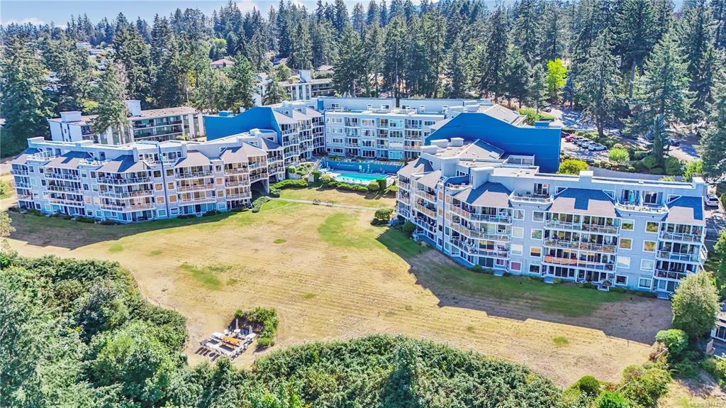 2560 Departure Bay Rd, 1047435, BC,