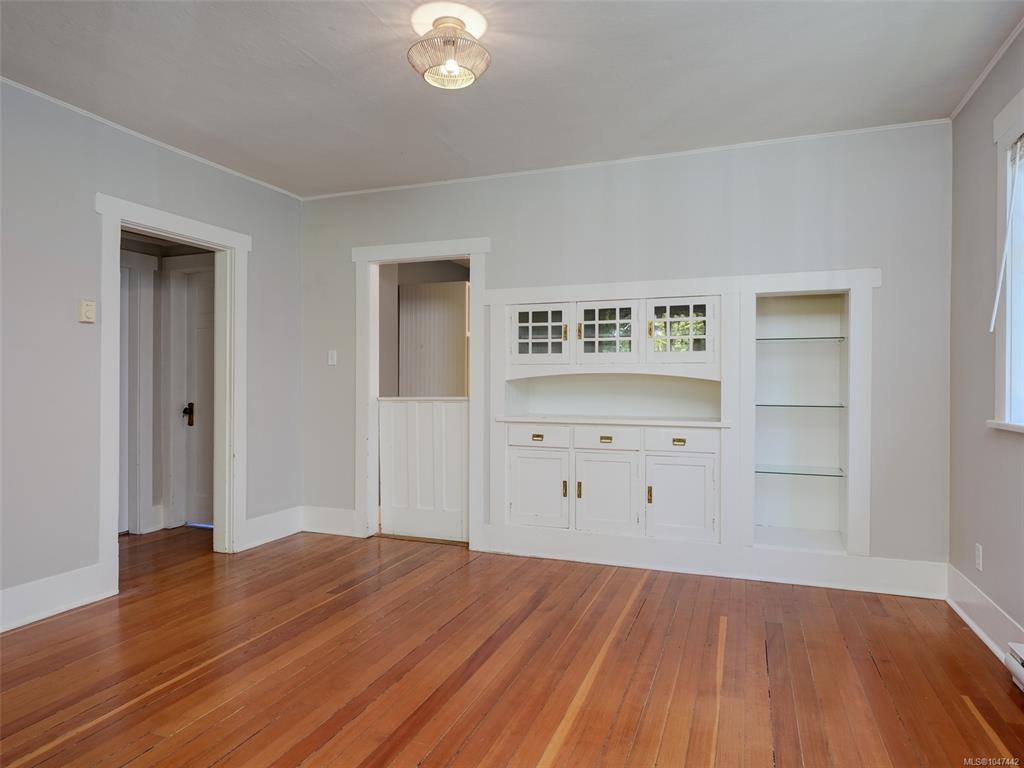 Fifth View of 1323 Clover Ave, Victoria, BC, V8S 1A7