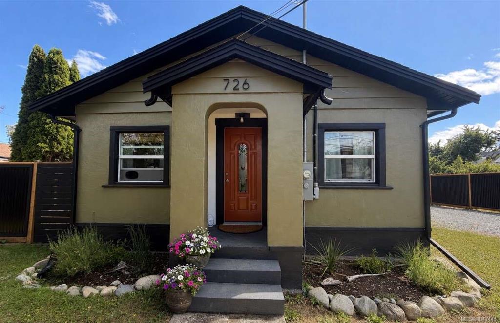 726 Bruce Ave, 1047444, BC,