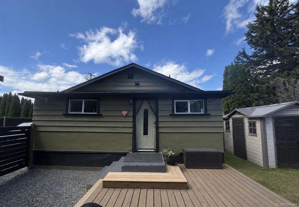 Third View of 726 Bruce Ave, Nanaimo, BC, V9R 3Z4