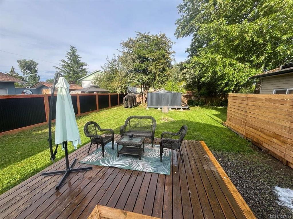 Fourth View of 726 Bruce Ave, Nanaimo, BC, V9R 3Z4