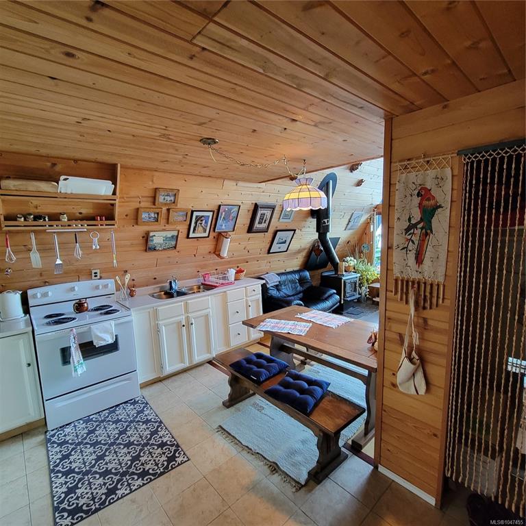 Fifth View of 2961 Dolphin Dr, Nanoose Bay, BC, V9P 9J3