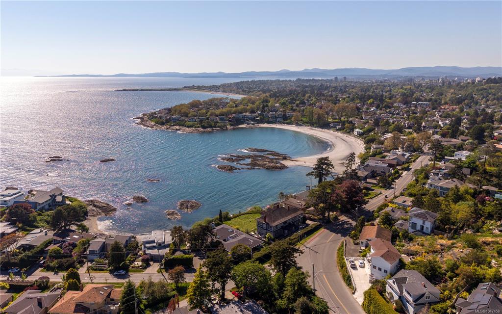 100 King George Terr, 1047458, BC,