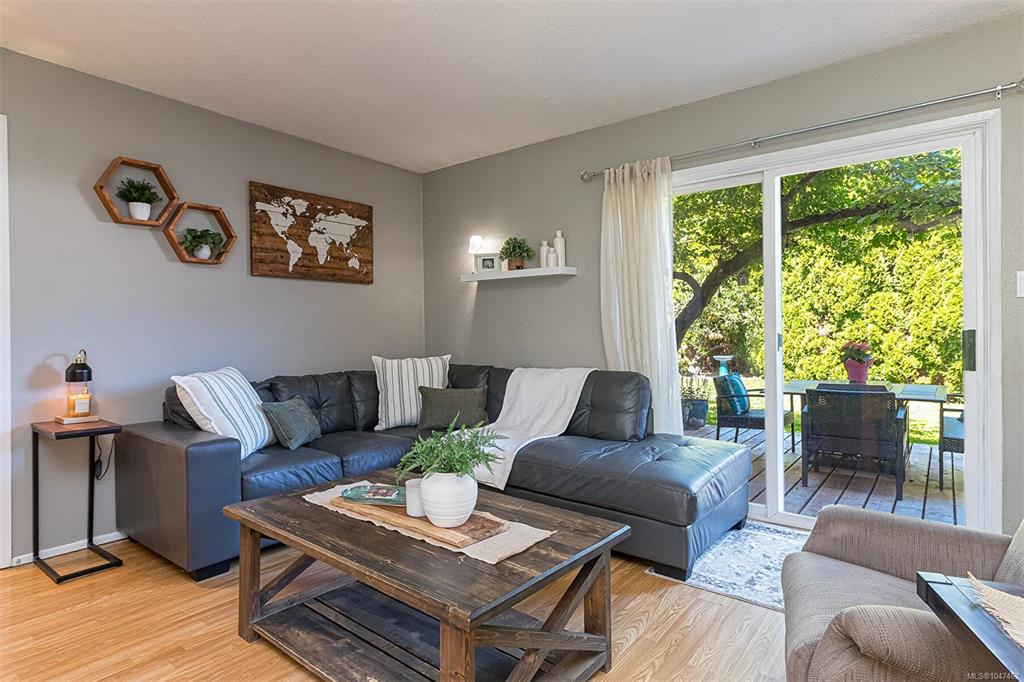 Fourth View of 7675 East Saanich Rd, Central Saanich, BC, V8M 1L9
