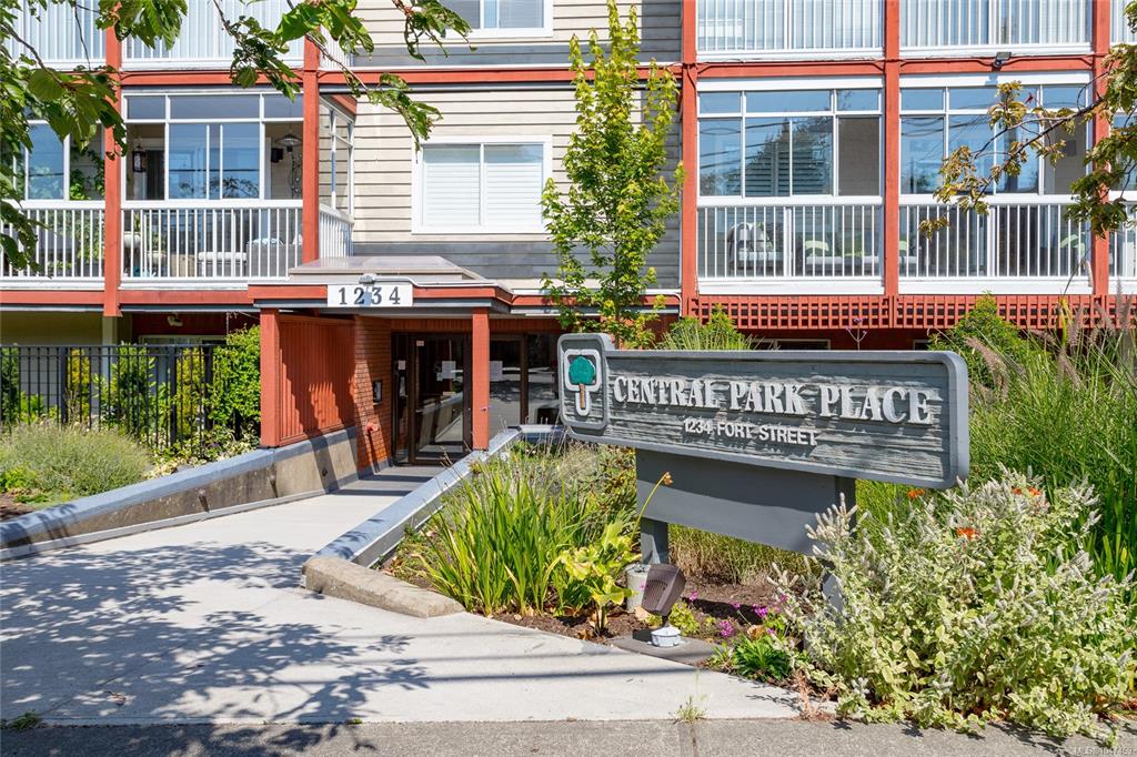 1234 Fort St, 1047469, BC,