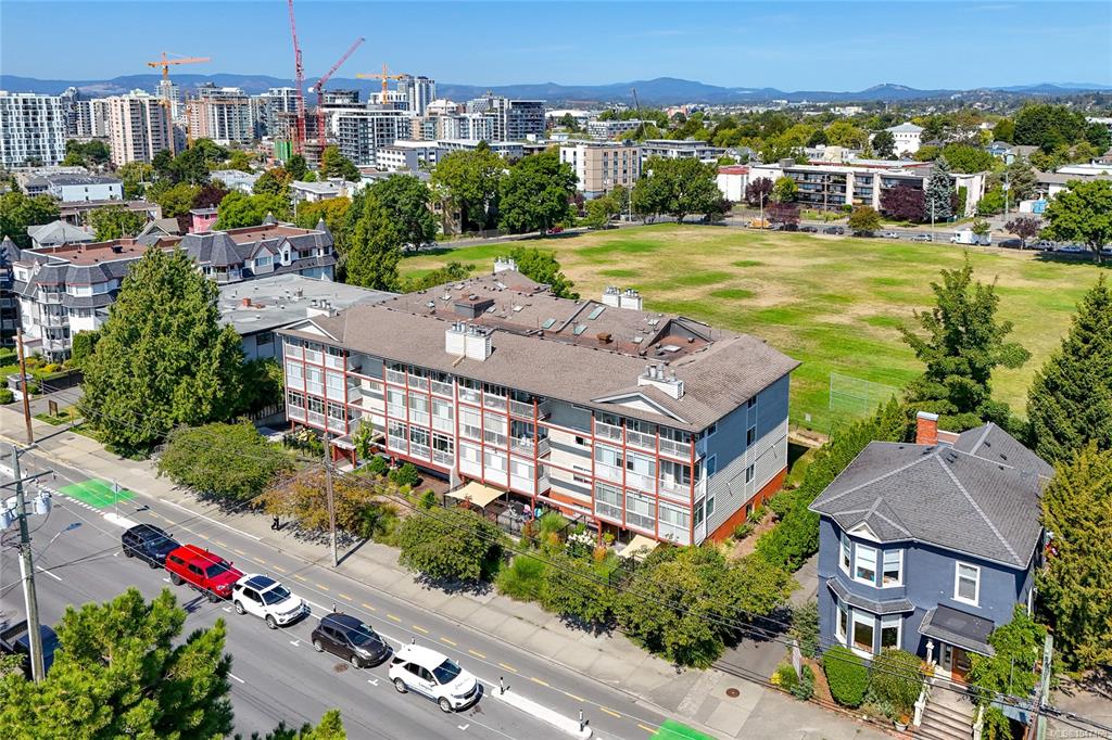 Third View of 1234 Fort St, Central Park Place, Victoria, BC, V8Y 2M9