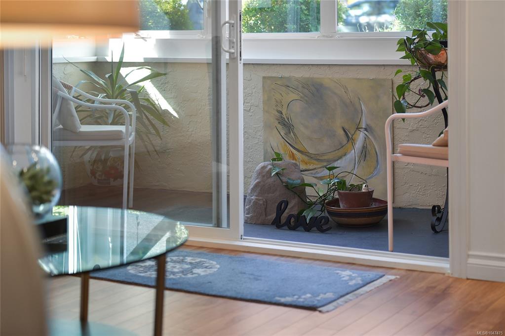 Fifth View of 1035 Southgate St, Fairhaven, Victoria, BC, V8V 2Z1