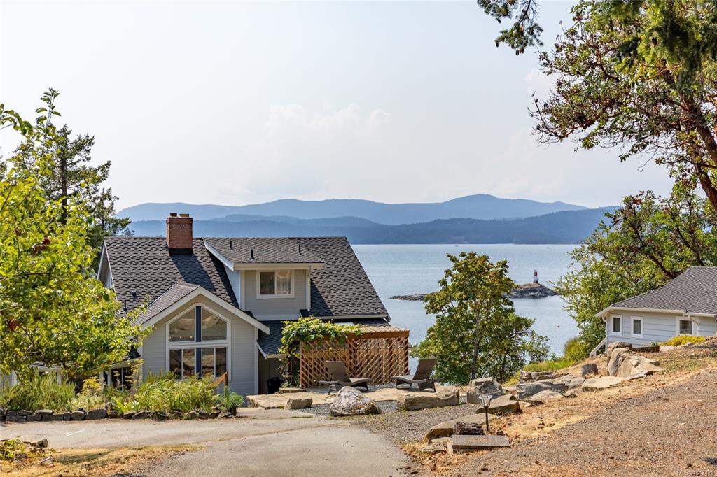 Third View of 1209 Port Washington Rd, Pender Island, BC, V0N 2M1