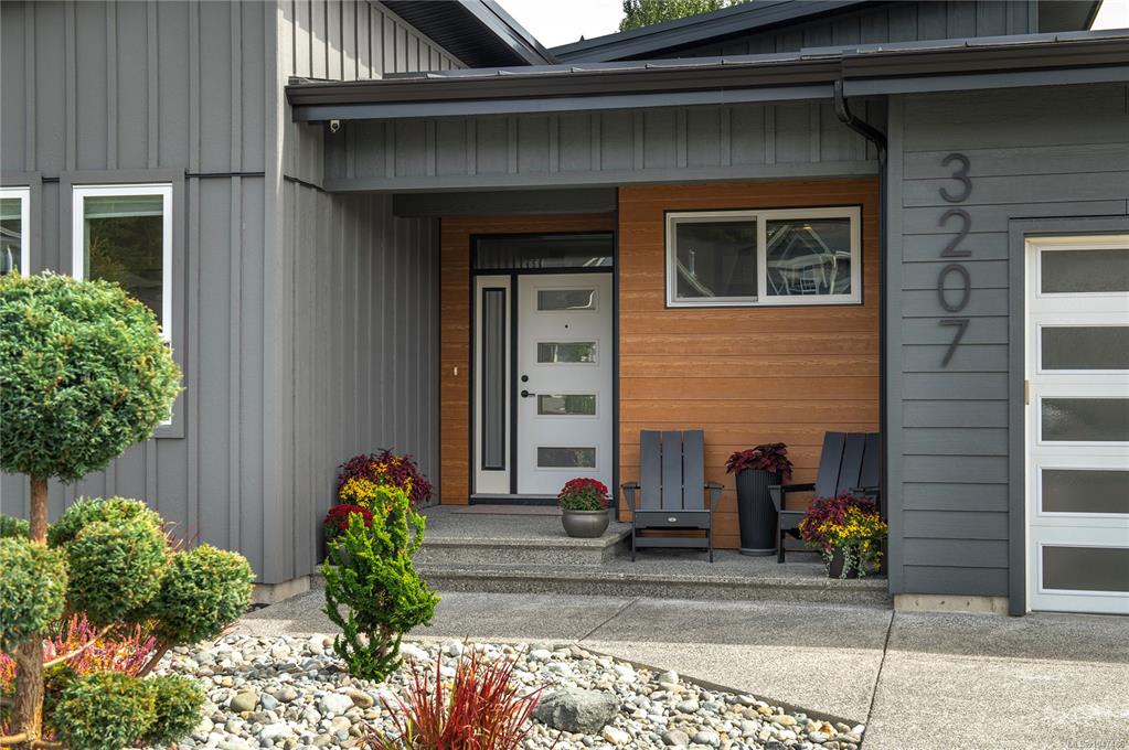 Third View of 3207 Nathan Pl, Campbell River, BC, V9H 0A9