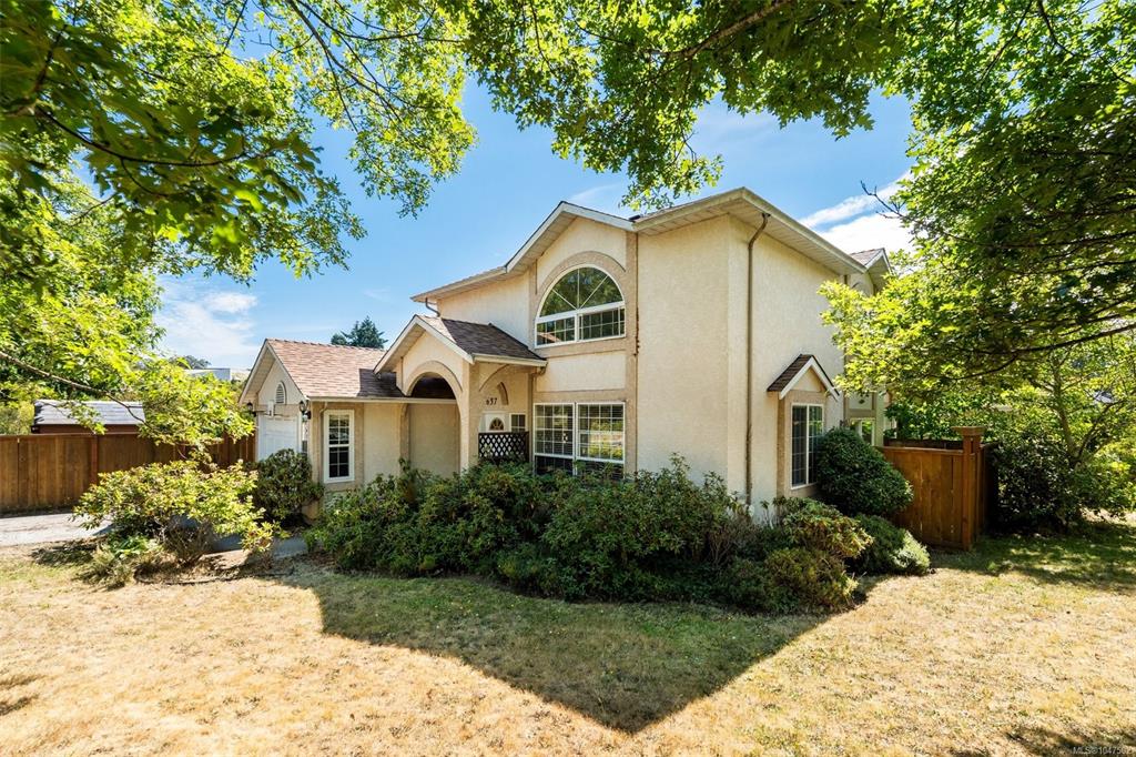 Fourth View of 637 Jolly Pl, Saanich, BC, V8Z 6R9