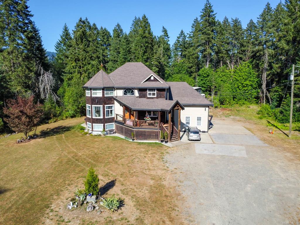 Second View of 6091 Beaver Creek Rd, Port Alberni, BC, V9Y 8X4