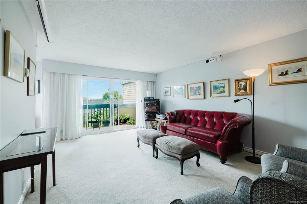 Fifth View of 1012 Collinson St, The Lexington, Victoria, BC, V8V 3C1
