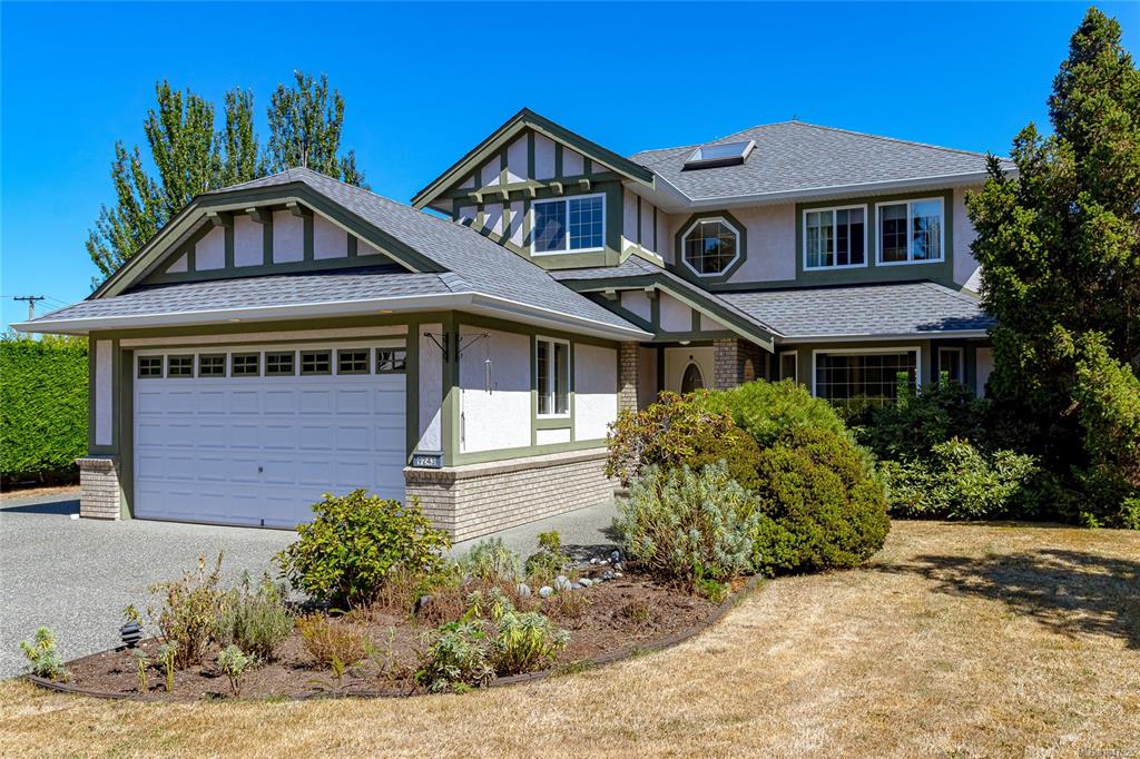 Fifth View of 9243 Mainwaring Rd, North Saanich, BC, V8L 1J9
