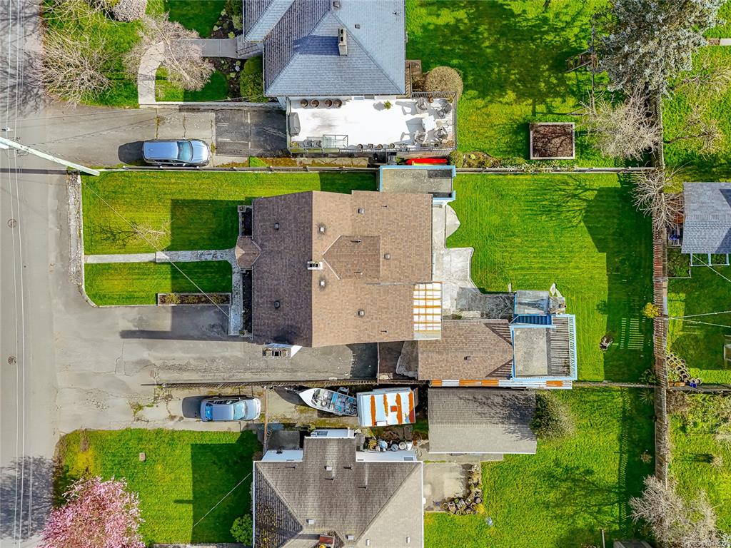 Fifth View of 3155 Earl Grey St, Saanich, BC, V9A 1X1