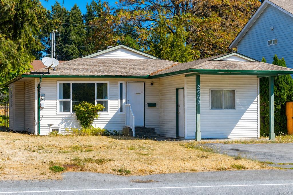 2562 Rosstown Rd, 1047546, BC,