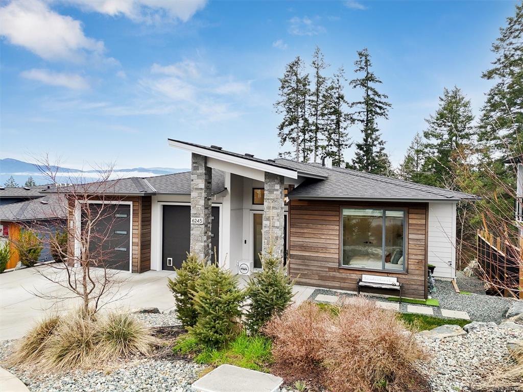 Second View of 6245 Highwood Dr, Duncan, BC, V9L 0H5