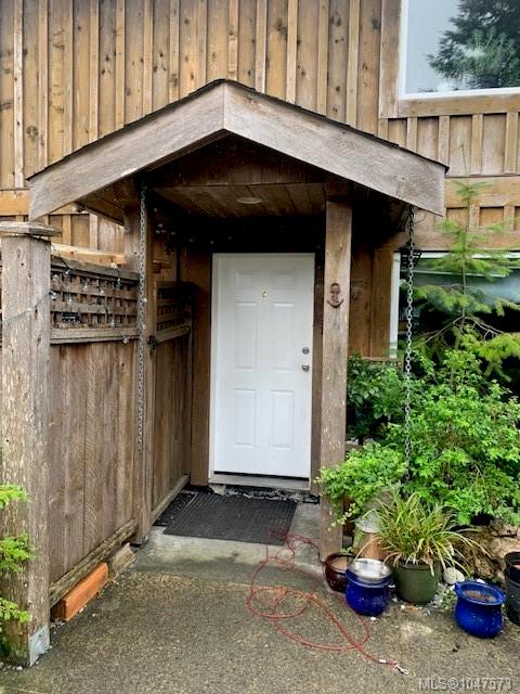 Third View of 451 Neill St, Tofino, BC, V0R 2Z0