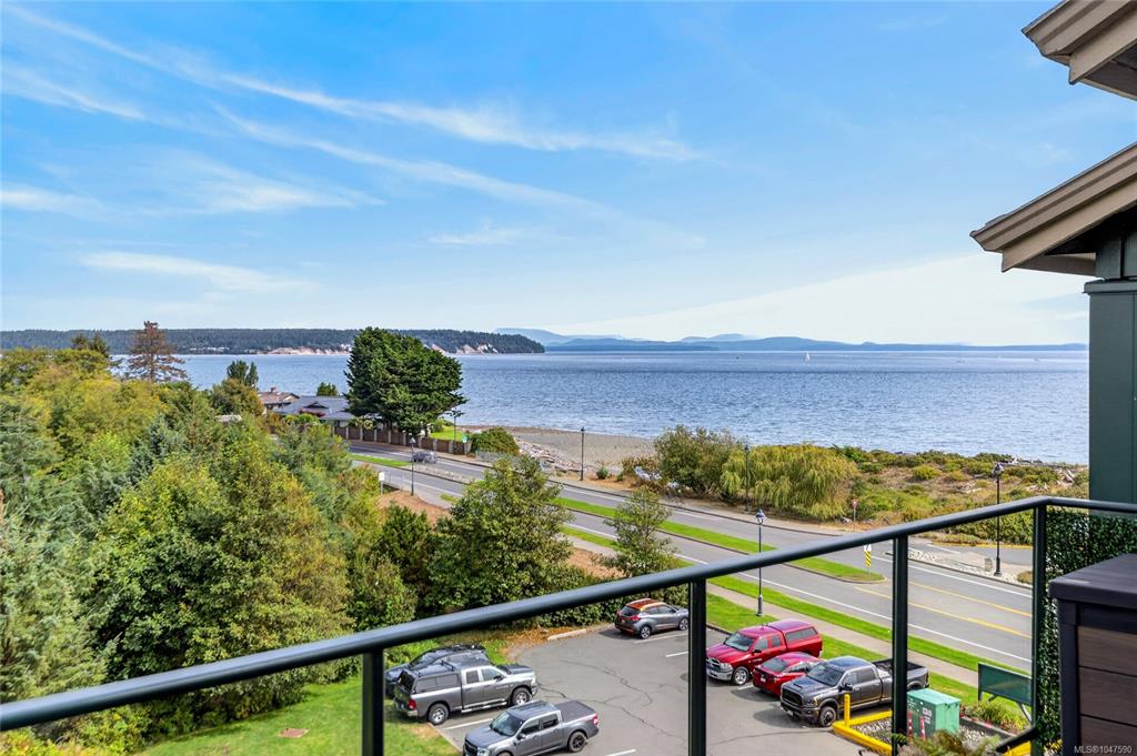 Fifth View of 2676 Island Hwy S, Willows Ocean Side, Campbell River, BC, V9W 3C7
