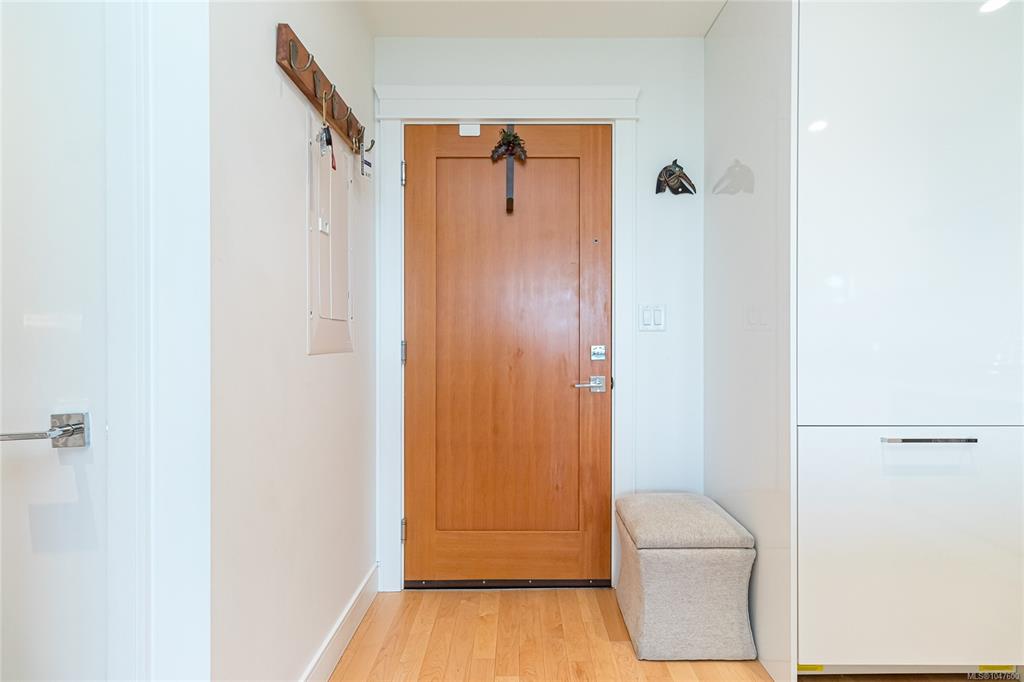 Fourth View of 916 Lyall St, Westbay Quay, Esquimalt, BC, V9A 5E6