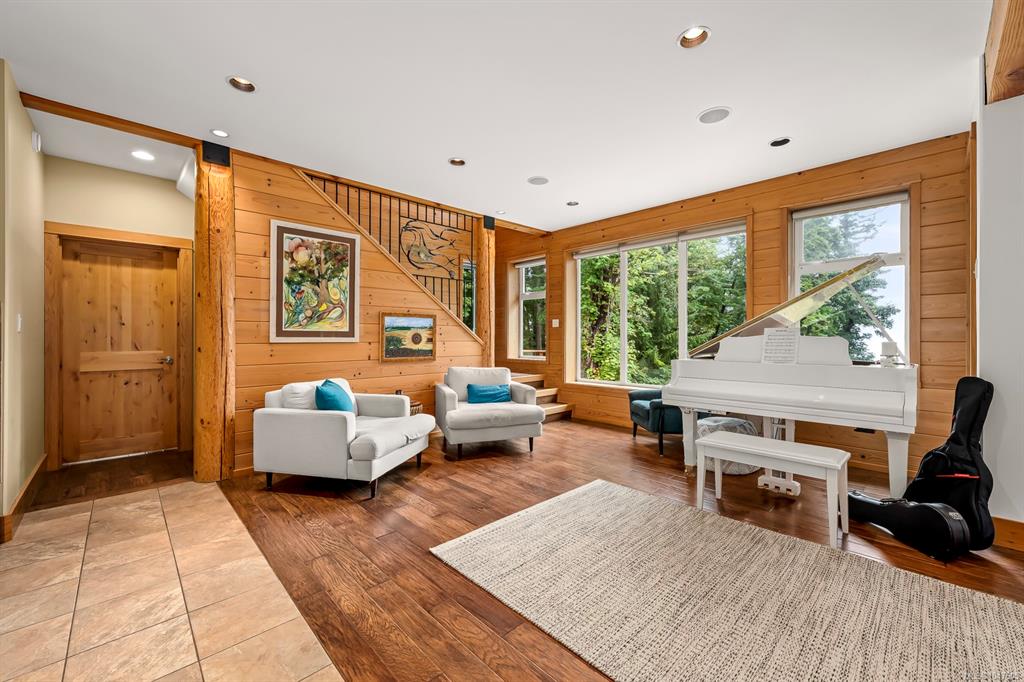 Fifth View of 652 Fox Rd, Quadra Island, BC, V0P 1N0
