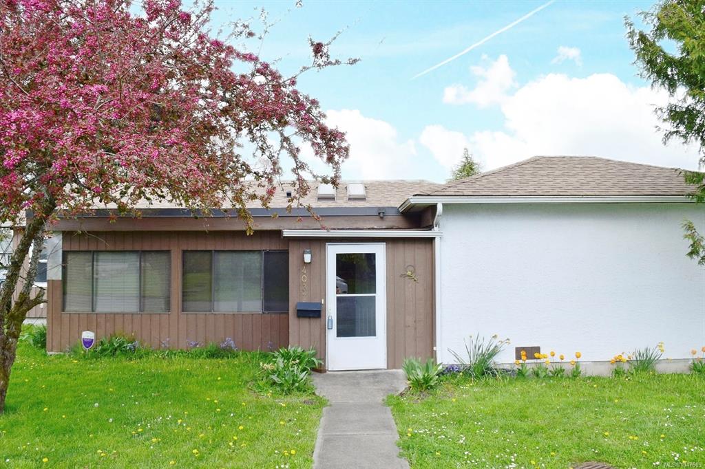 Third View of 4037 Cumberland Rd, Saanich, BC, V8X 2E7