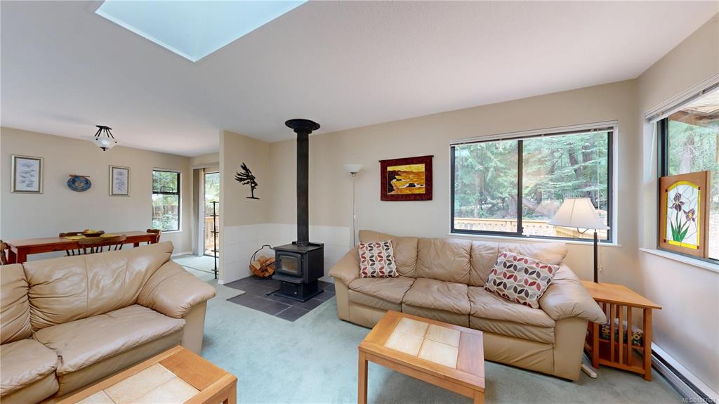 Fifth View of 920 Carmen Cres, Gabriola Island, BC, V0R 1X2