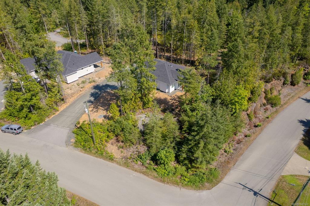 Third View of 8423 Sander Dr, Port Alberni, BC, V9Y 9E3