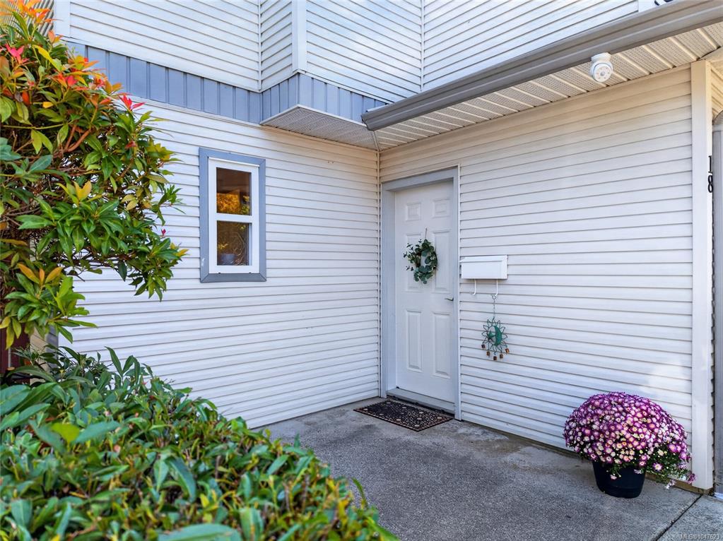 Third View of 1180 Braidwood Rd, BRAIDWOOD MEWS, Courtenay, BC, V9N 3R9