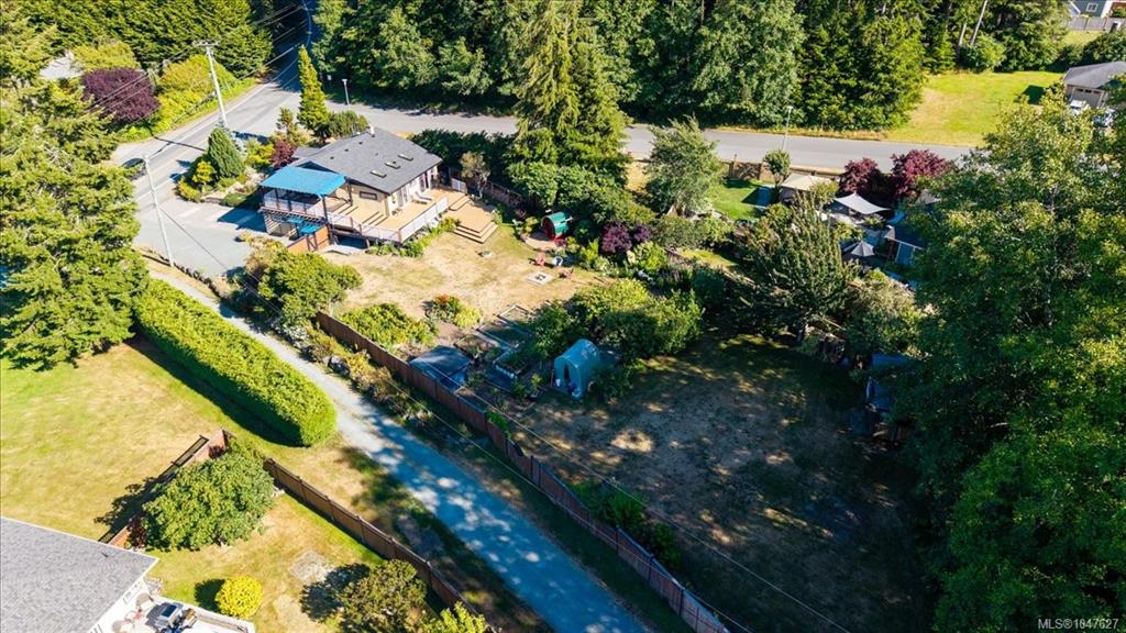 Third View of 1638 Whiffin Spit Rd, Sooke, BC, V9Z 0T8