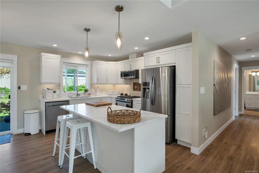 Fifth View of 2380 Penfield Rd, Campbell River, BC, V9W 0E6