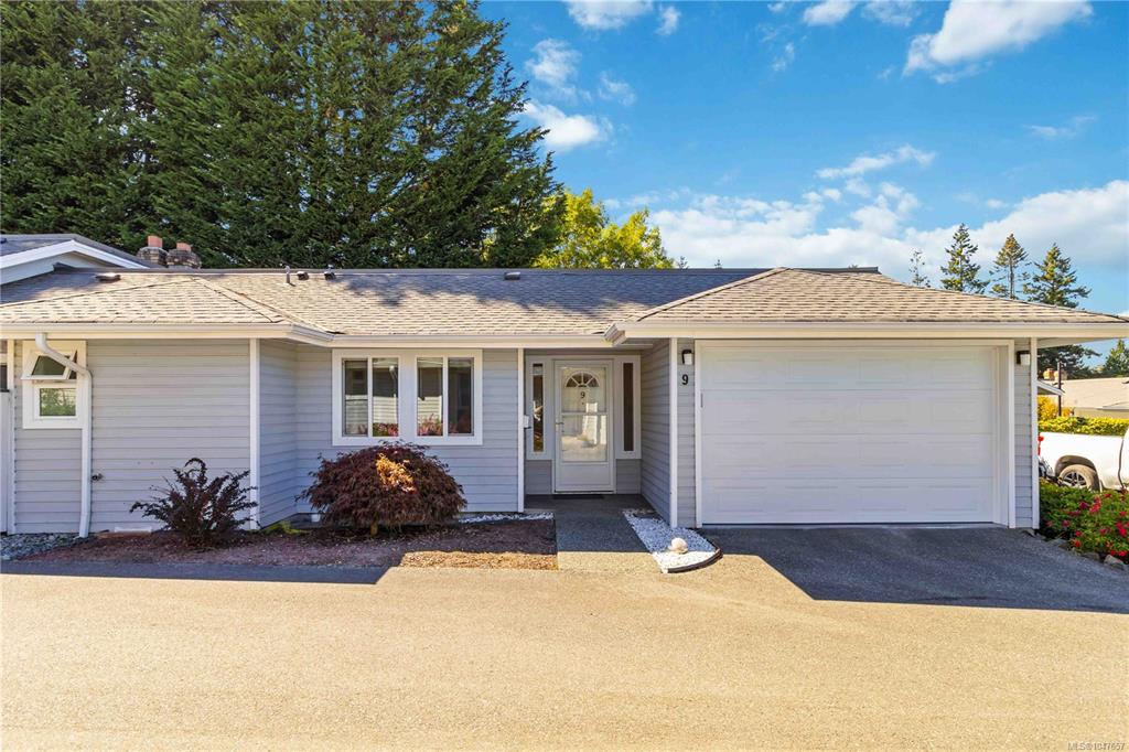 Second View of 3966 Cedar Hill Cross Rd, Saanich, BC, V8P 5R4