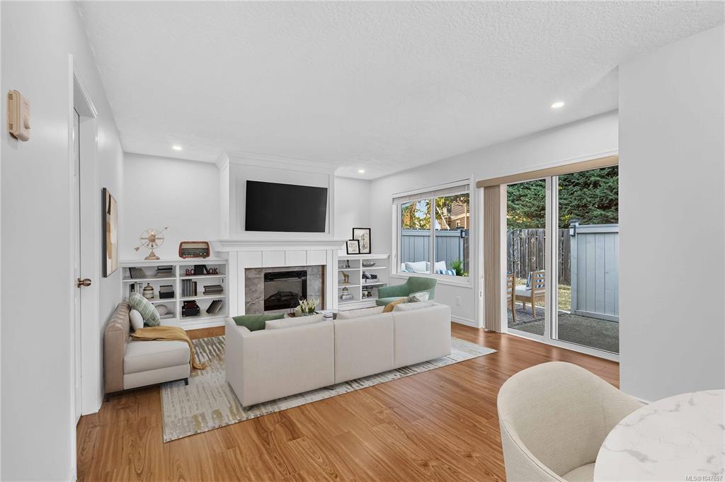 Fourth View of 3966 Cedar Hill Cross Rd, Saanich, BC, V8P 5R4