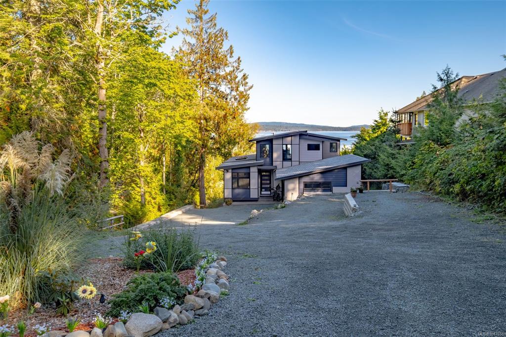 Fourth View of 10333 Chemainus Rd, Saltair, BC, V0R 1K2