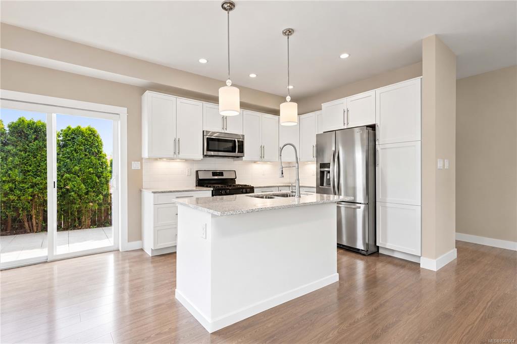 Fifth View of 1515 Keating Cross Rd, Central Saanich, BC, V8M 1W9