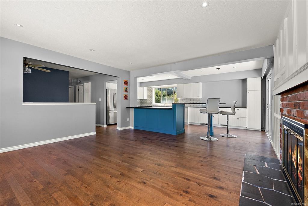 Fifth View of 1839 San Pedro Ave, Saanich, BC, V8N 2G3