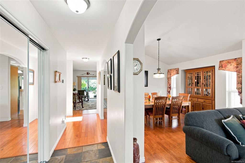 Fourth View of 6055 Brickyard Rd, DOVER BAY ESTATES, Nanaimo, BC, V9V 1K3