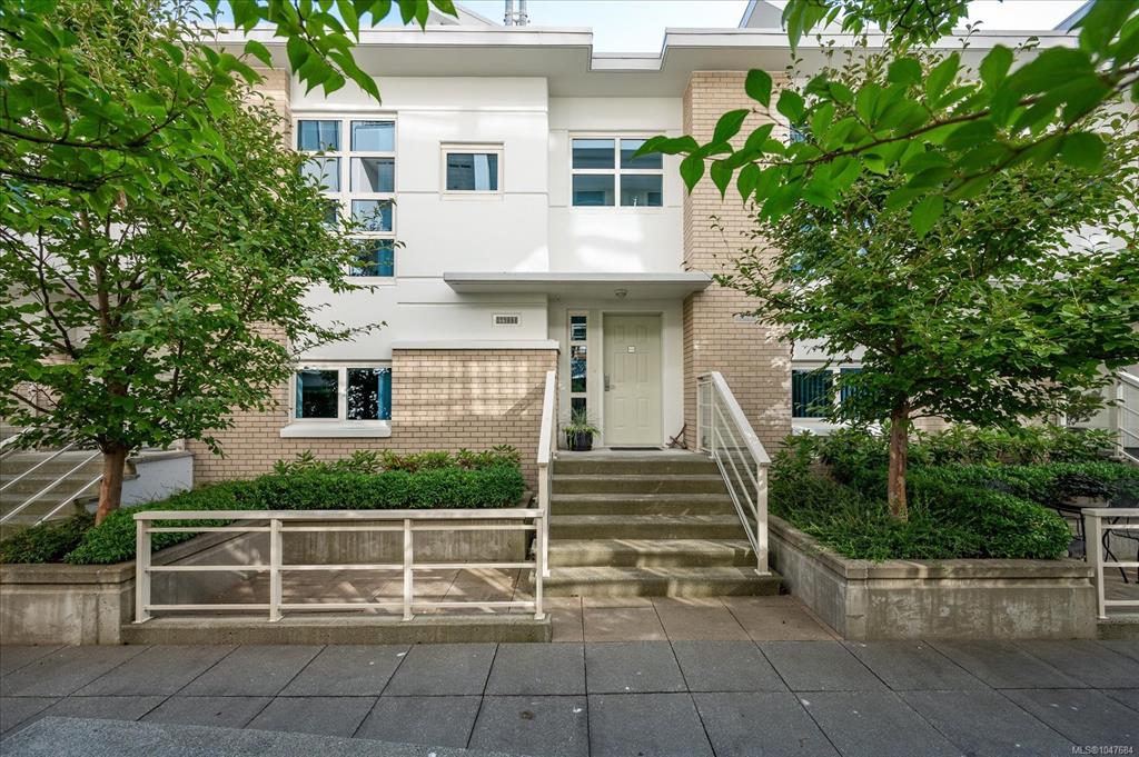 Third View of 38 Front St, Nanaimo, BC, V9R 5H7