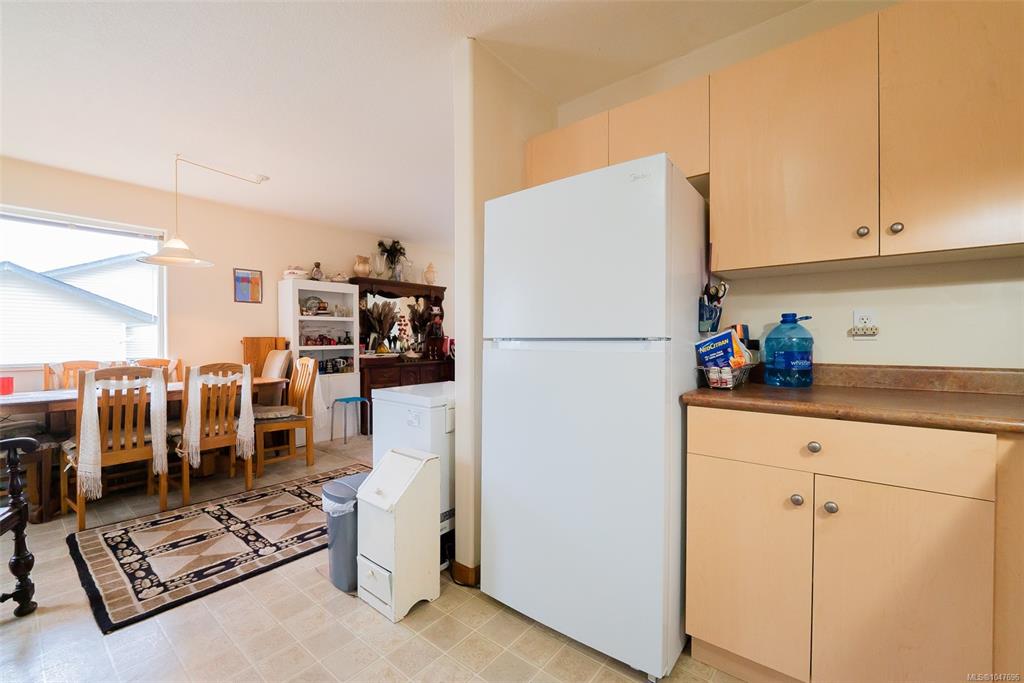 Fifth View of 297 Harwell Rd, Nanaimo, BC, V9R 6V4