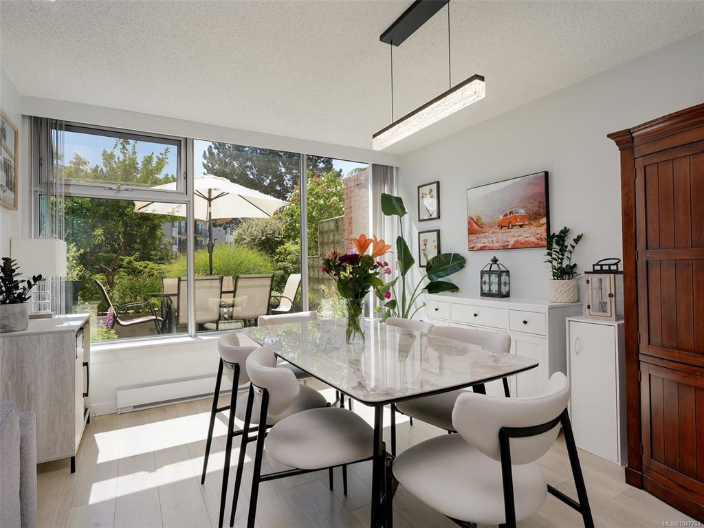 Fifth View of 327 Maitland St, Sea West Quay, Victoria, BC, V9A 7G7