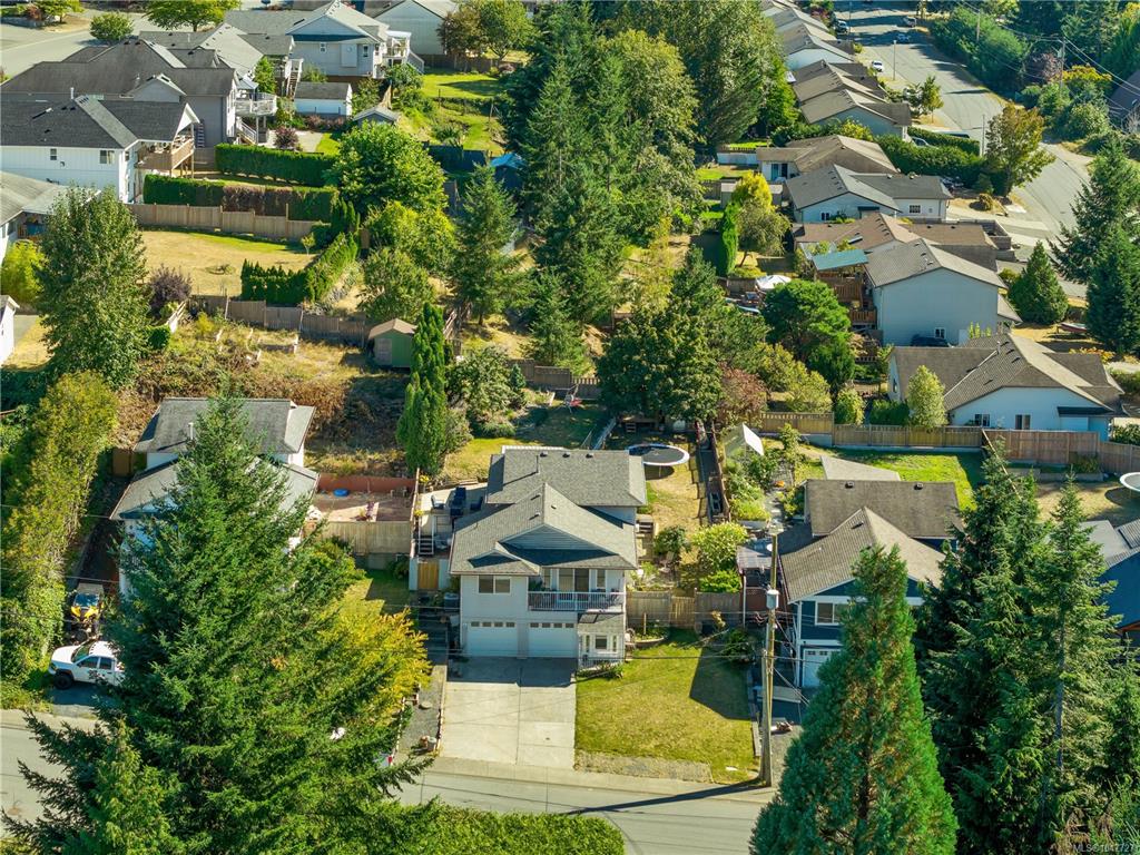 825 Pinecrest Rd, 1047727, BC,