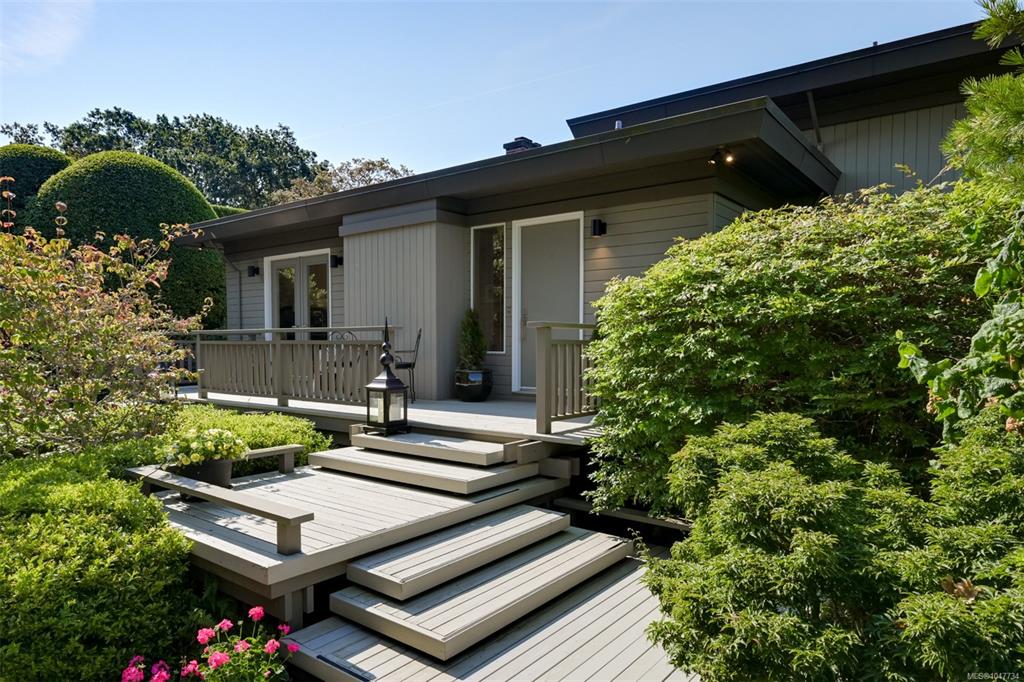 1557 Edgemont Rd, 1047734, BC,