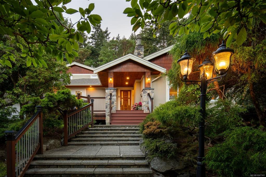 2229 Arbutus Rd E, 1047741, BC,